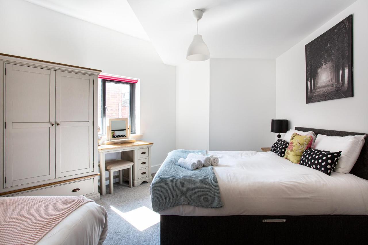 Modern Luxury Apartment, Sleeps 6, Best Location Belfast Exterior photo